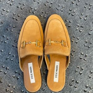 Steve Madden suede loafer slip on